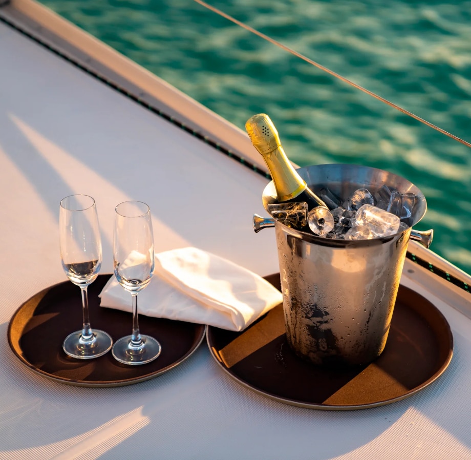 book a private yacht in toronto is the best way to enjoy canada summer